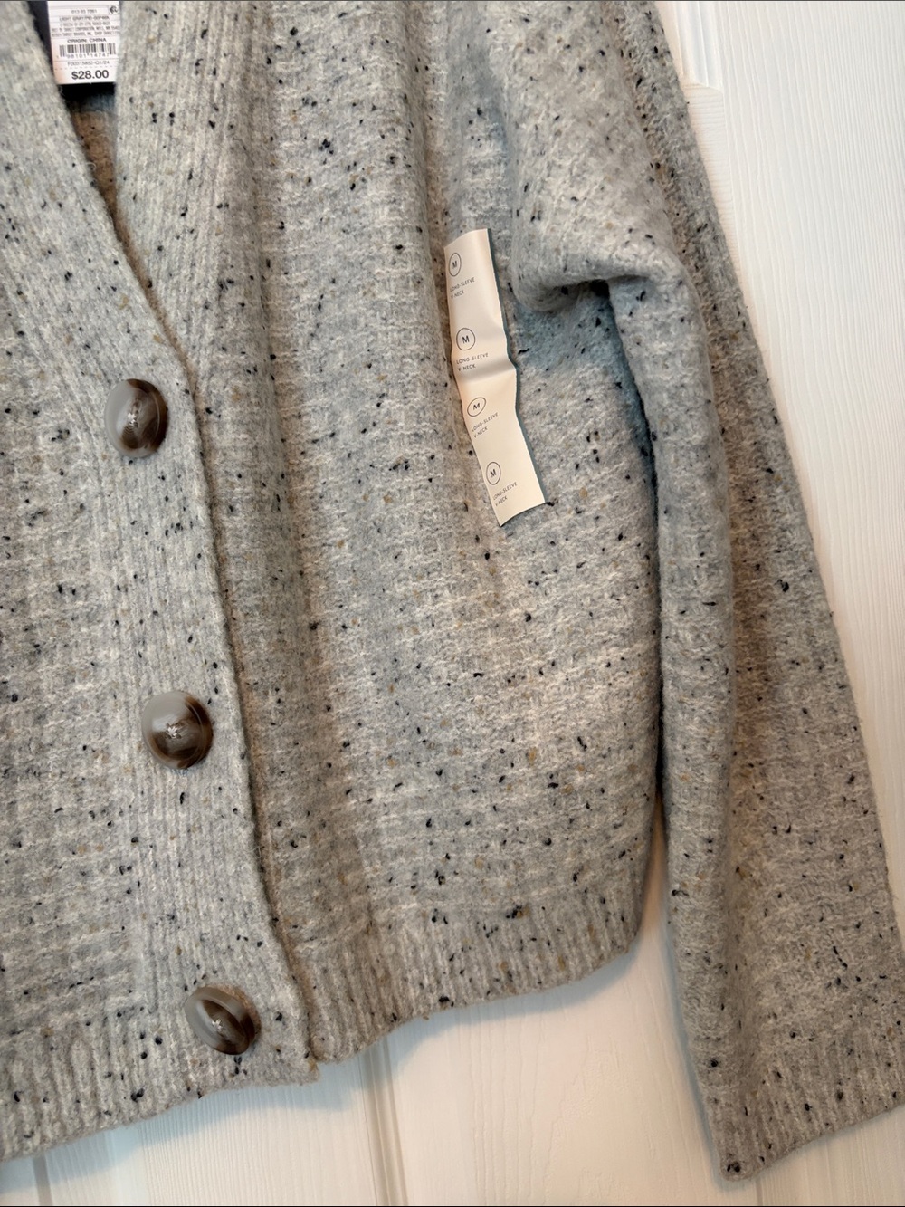 NBW!! New w/ Tags! Universal Thread Light Gray Speckled V‑Neck Button Cardigan - Picture 3 of 6